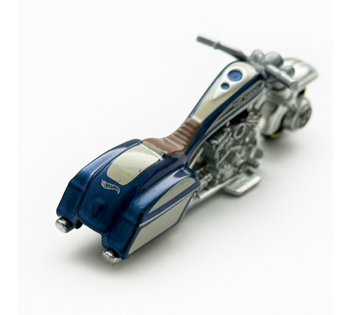 hot wheels hwr59 Коллекционный мотоцикл "motorcycle club" (в асс.)