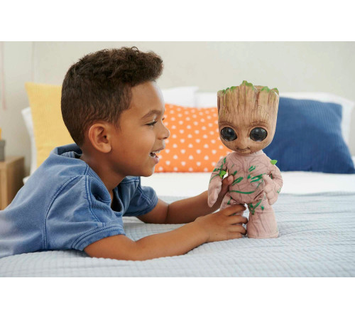 mattel marvel hjm23 jucărie interactiva "groovin' groot"