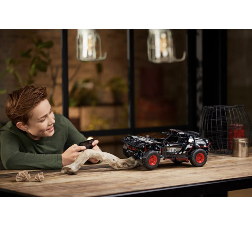 lego technic 42160 constructor „audi rs q e-tron” (914 el)