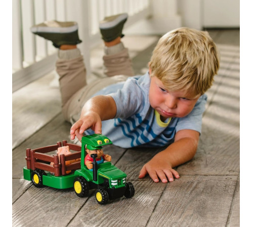 tomy 46922 tractor cu remorca