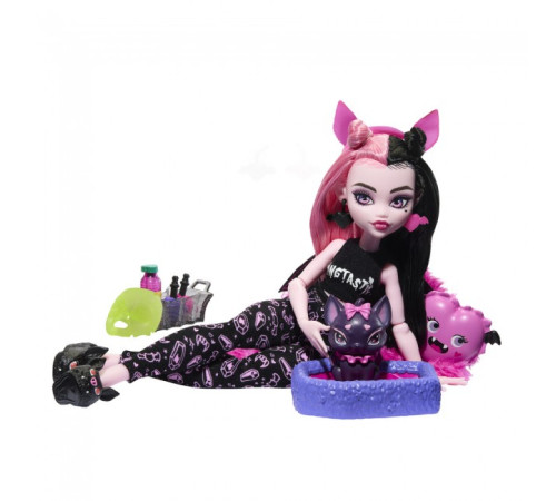 monster high hky66 Кукла Дракулаура "Страшная пижамная вечеринка"