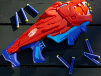 nerf f8646 blaster "lionfury"