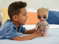 mattel marvel hjm23 jucărie interactiva "groovin' groot"