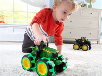 tomy 46434 traktor "monster treads" cu roți roți mari luminoase